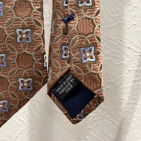 Men's Canali silk tie in tan with blue accents - Picture 3 of 8